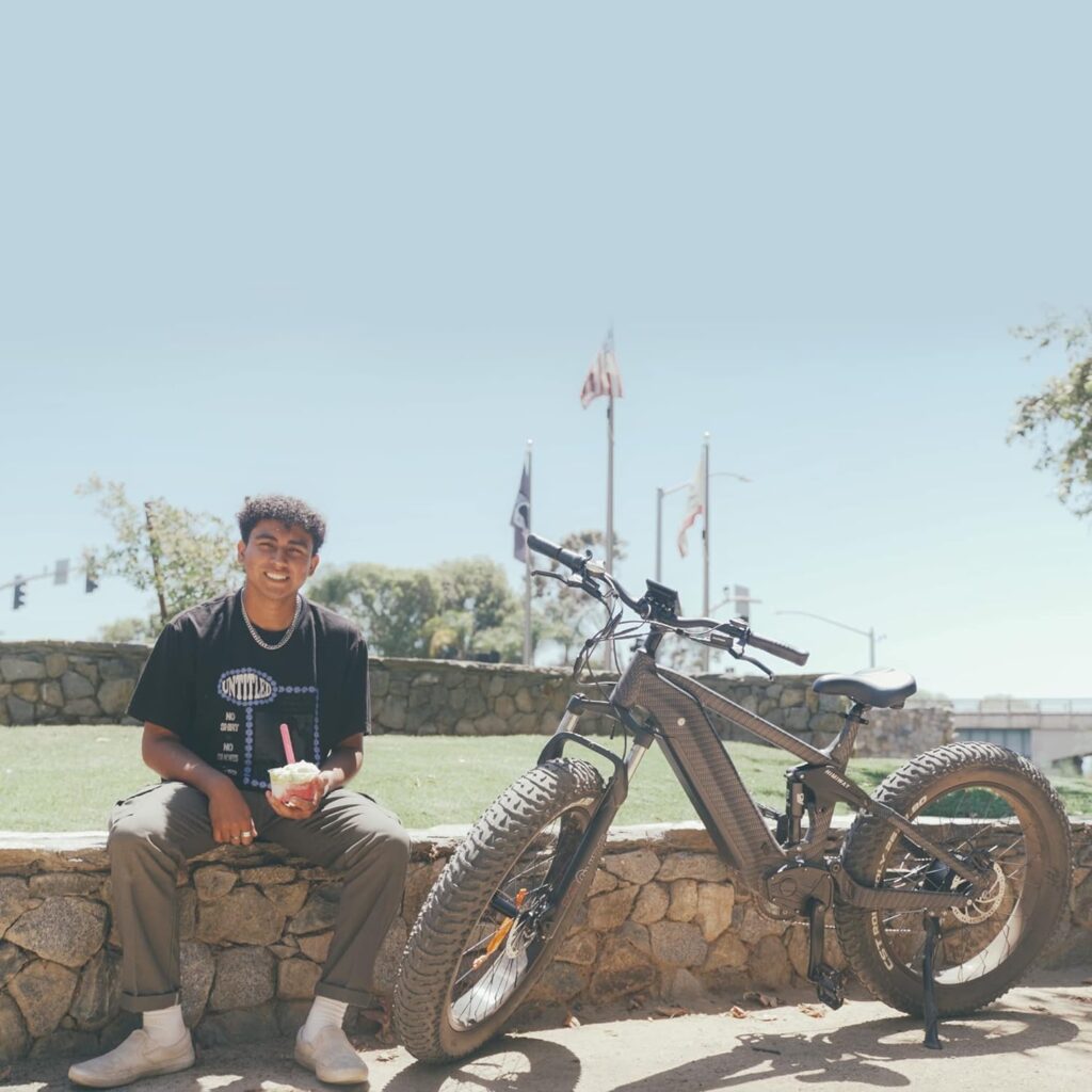 Himiway Cobra 26x4.8 Electric Bike for Adults, 80MI Long Range 750W Mountain Ebike with Four-Bar Linkage Suspension, 400lb Payload, 25MPH, 7 Speed System Himiway Cobra 26x4.8 Electric Bike for Adults, 80MI Long Range 750W Mountain Ebike with Four-Bar Linkage Suspension, 400lb Payload, 25MPH, 7 Speed System